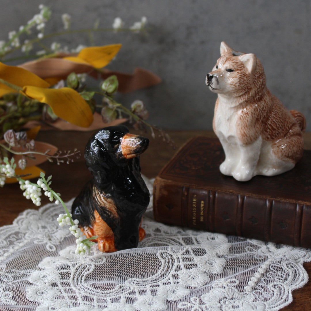 かわいい動物の一輪挿し 柴犬 & ダックスフンド 陶器のフィギュア (☆6